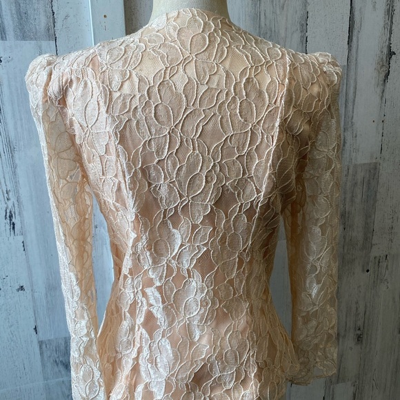 Vintage lace blazer by Patra - Picture 7 of 10